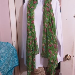 Long ladies' scarf
